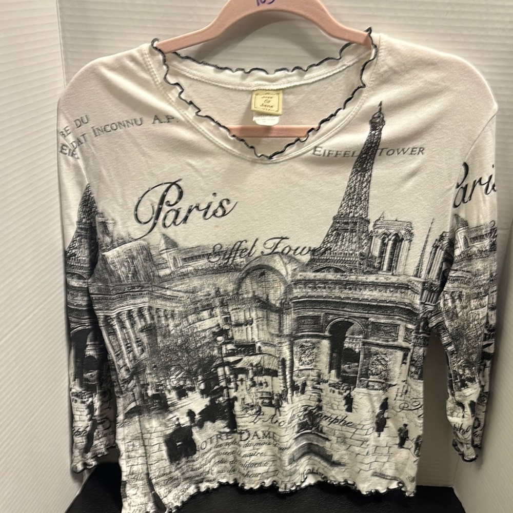Jess and  Jane USA Paris Print Women's Top size PS